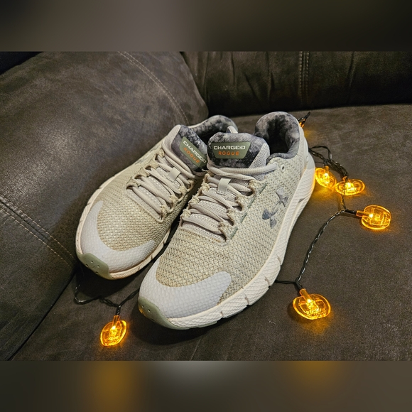 UNDER ARMOUR Charged Rogue 2.5 Women's SZ8 - Picture 2 of 11